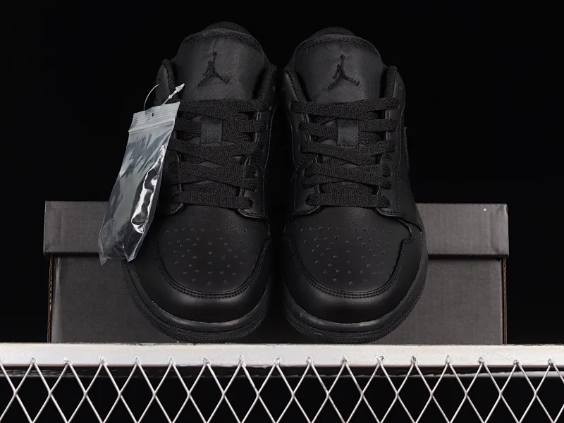 All Categories Air Jordan Jordan Series Basketball Shoes Air Jordan 1 Low Air Jordan 1 Low AJ1 Joe 1 All Black Low State Basketball Shoes 553558-093
